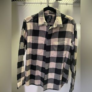 Men’s H&M button flannel
